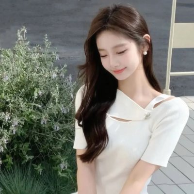与鲨鱼游弋